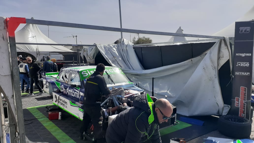 El fuerte viento genera destrozos en los boxes de San Luis: 07.jpeg