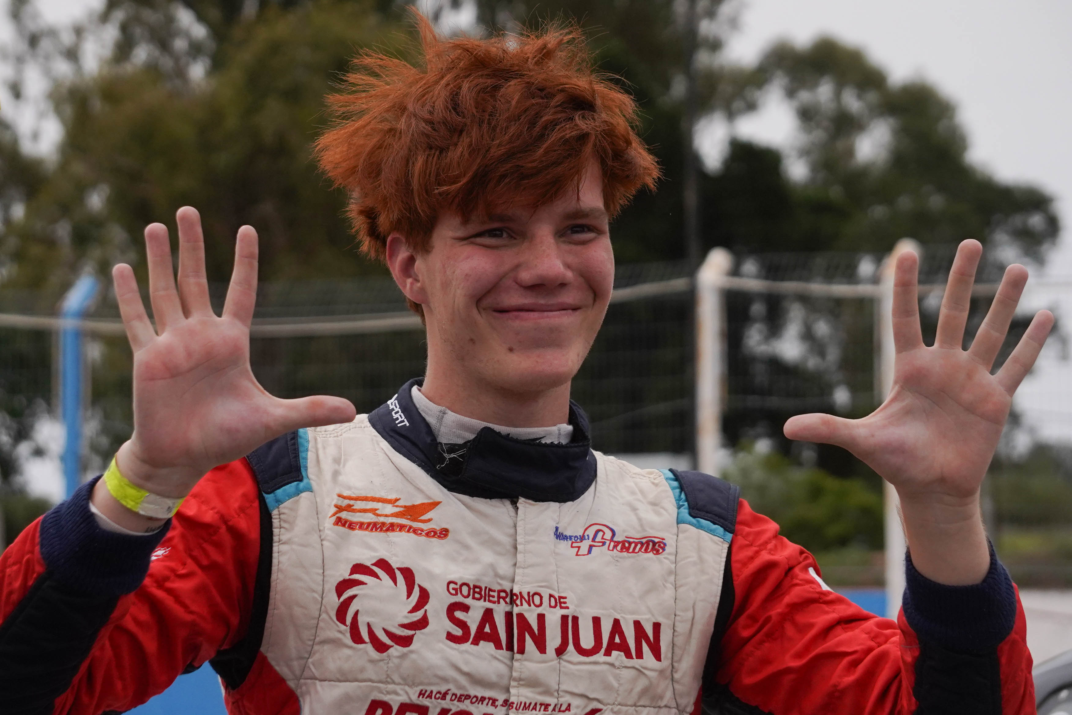 Todo el color del paso del Top Race por Río Cuarto: DSC09581.jpg