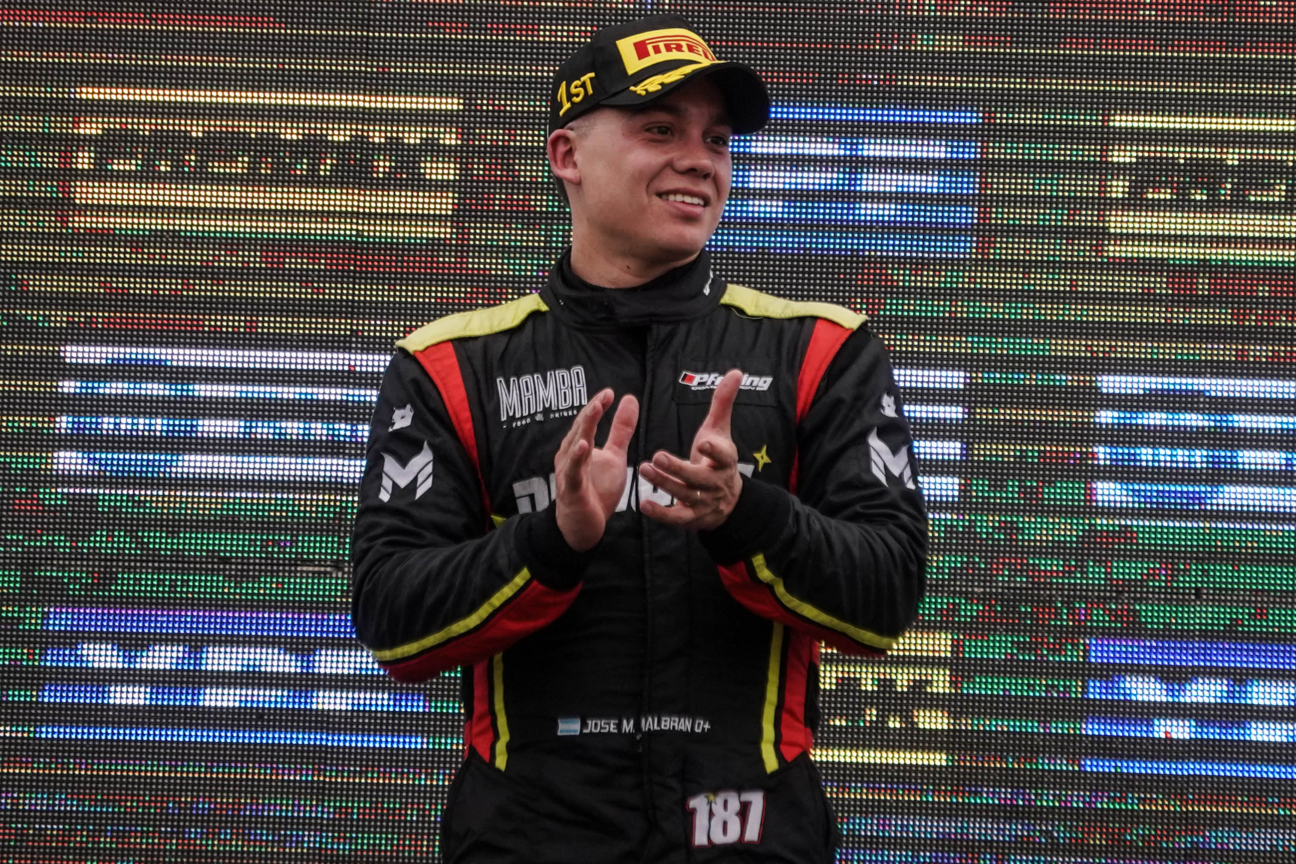 Todo el color del paso del Top Race por Río Cuarto: DSC09791.jpg