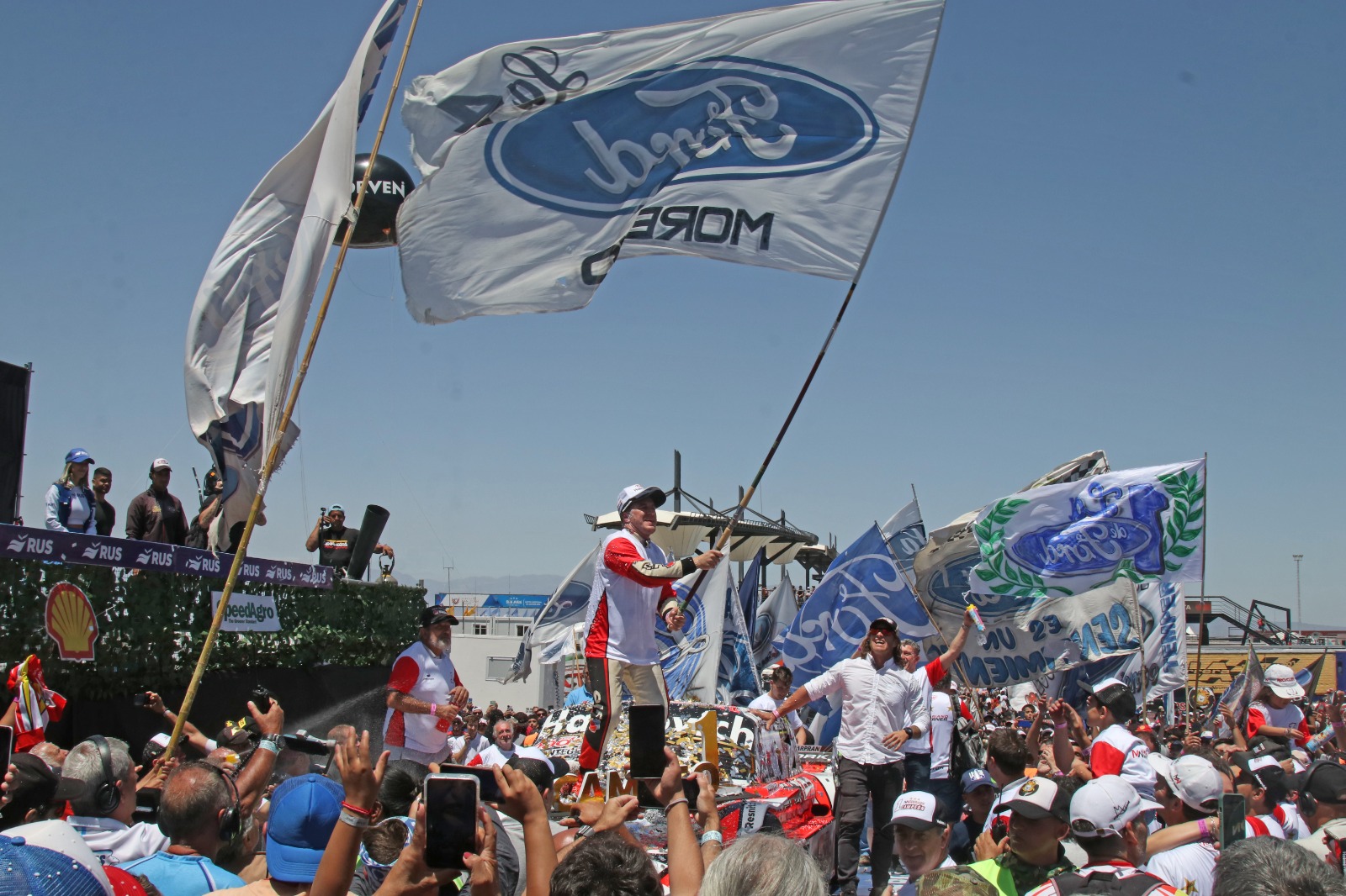 LA CONSAGRACIÓN DE WERNER EN EL FOCO DE BERNA BOSCO: 04.jpeg